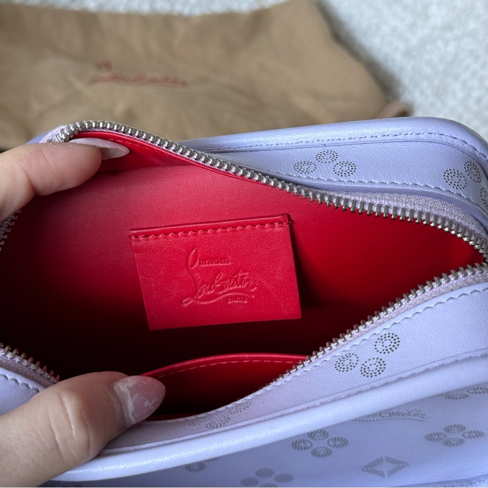 Christian Louboutin Radiolubi Small Loubinthesky Camera
Shoulder Bag - Picture 16 of 17
